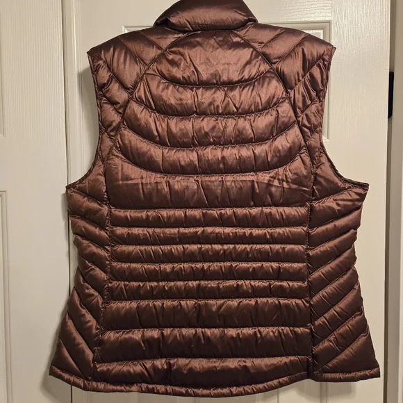NWT - XL Womens Vest - Picture 5 of 5